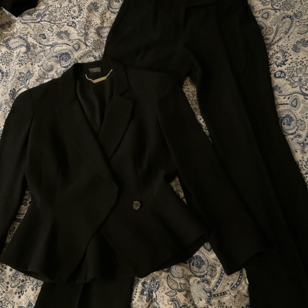 Alexander McQueen Black Designer Blazer/Slacks